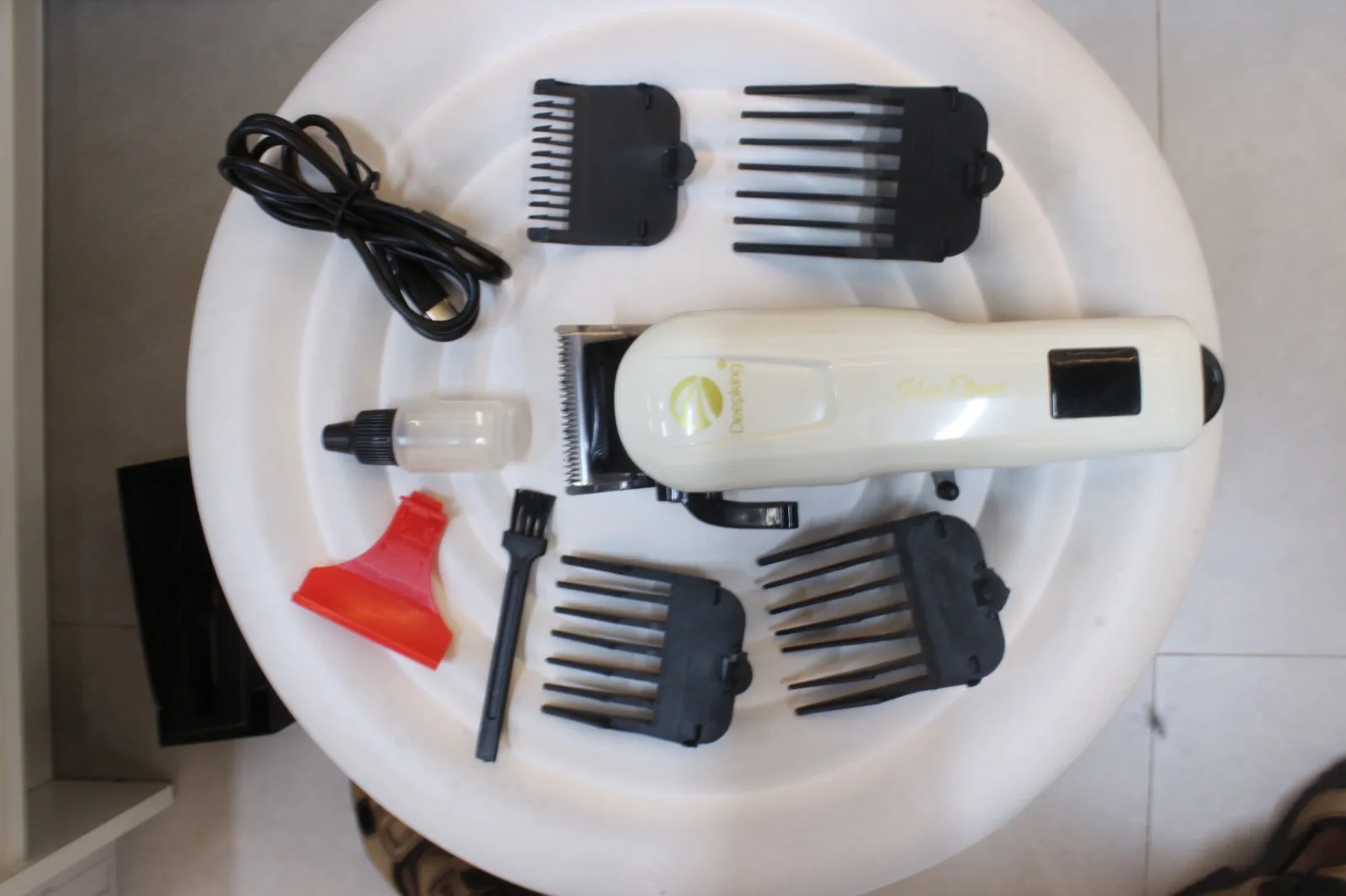 Hair clipper